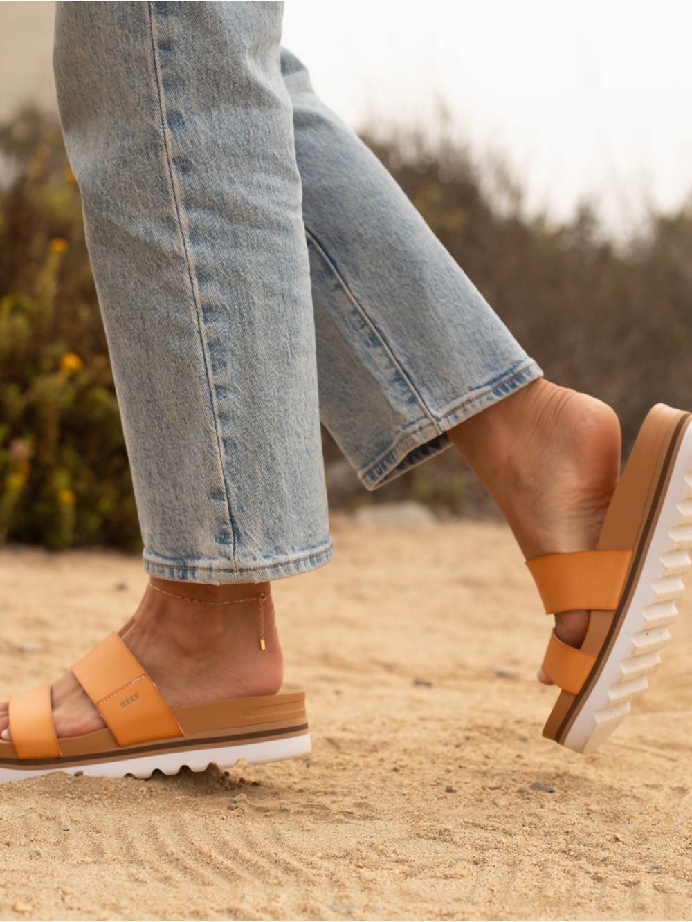 Reef Cushion Vista HI Natural Platform Sandal Brown -8